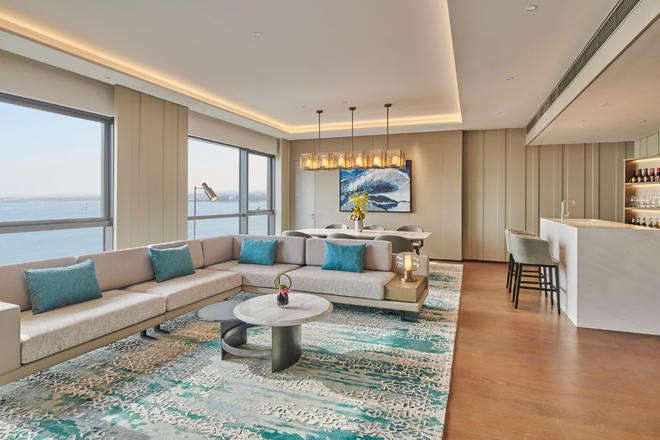 上海臨港雅辰酒店設(shè)計風格以無柱方正，氣派不凡